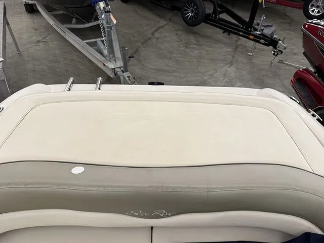 Slide: The Image of Sea Ray 185 Sport 2005 - 8