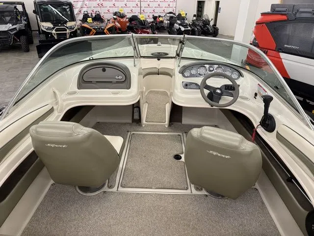 Slide: The Image of Sea Ray 185 Sport 2005 - 9