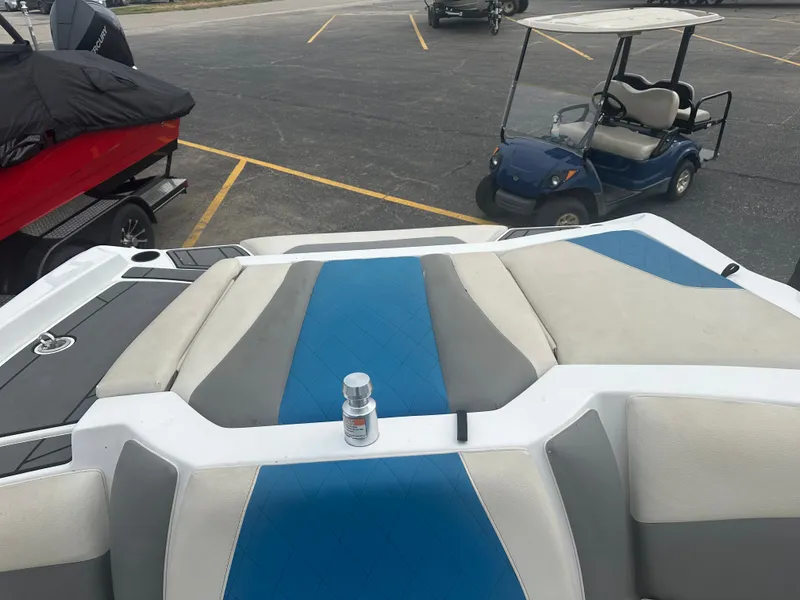 Slide: The Image of 2016 Tigé R20 boat with blue and gray upholstery. - 9