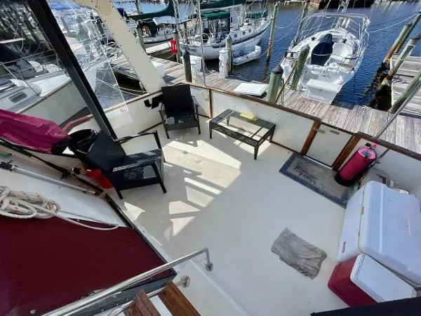 Slide: The Image of Sea Ray 410 Aft Cabin 1987 - 8