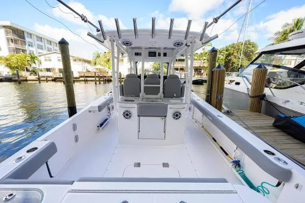 Slide: The Image of Everglades 365 CC 2021 - 4