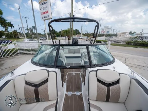 Slide: The Image of Monterey 215 Super Sport 2023 - 11