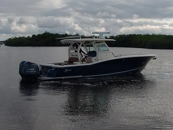 Slide: The Image of Scout 350 LXF 2015 - 1