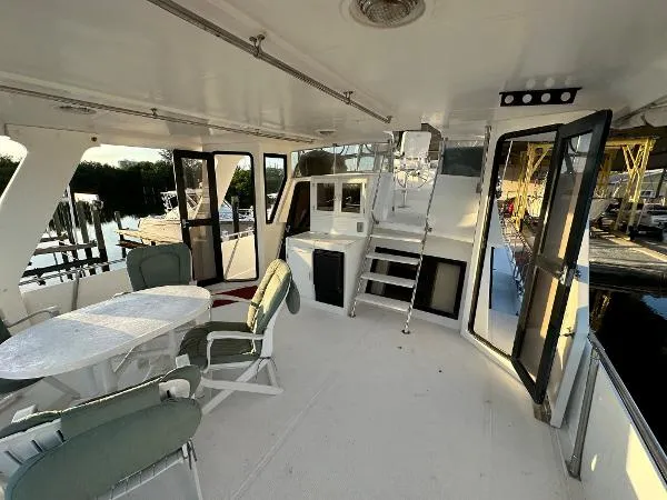Slide: The Image of Hi-Star 48 Motor Yacht 1990 - 6