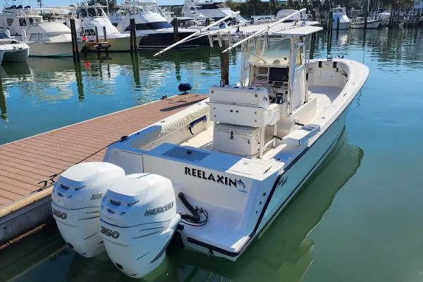 Slide: The Image of SeaVee 32B Center Console 2008 - 1