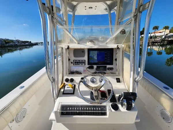 Slide: The Image of SeaVee 32B Center Console 2008 - 10