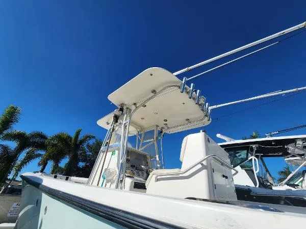 Slide: The Image of SeaVee 32B Center Console 2008 - 3