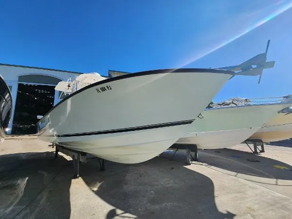 Slide: The Image of SeaVee 32B Center Console 2008 - 5