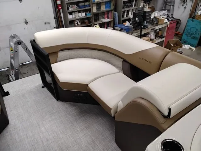 Slide: The Image of Lowe SS230DHCL 2026 - 8