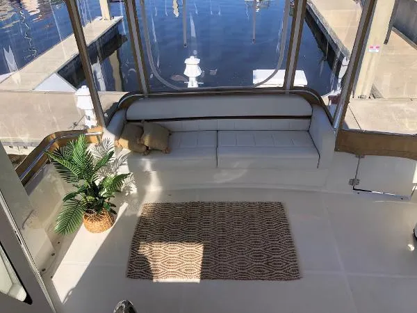 Slide: The Image of Carver Yachts 396 Motor Yacht 2005 - 7