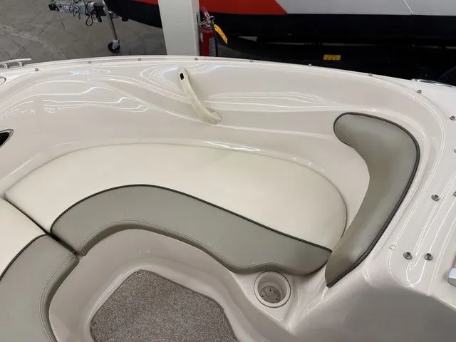 Slide: The Image of Sea Ray 185 Sport 2005 - 20