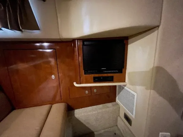 Slide: The Image of Sea Ray 420 Sundancer 2005 - 11