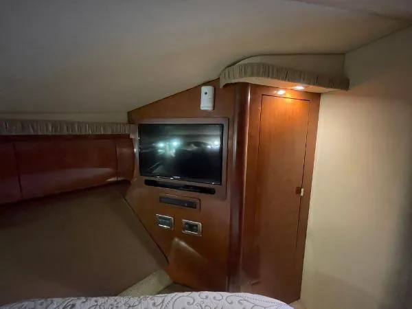 Slide: The Image of Sea Ray 420 Sundancer 2005 - 7