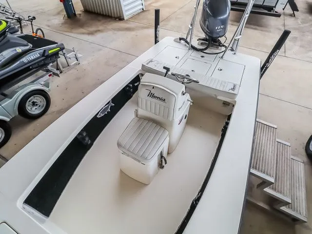 Slide: The Image of Maverick Mirage HPX 2015 - 14