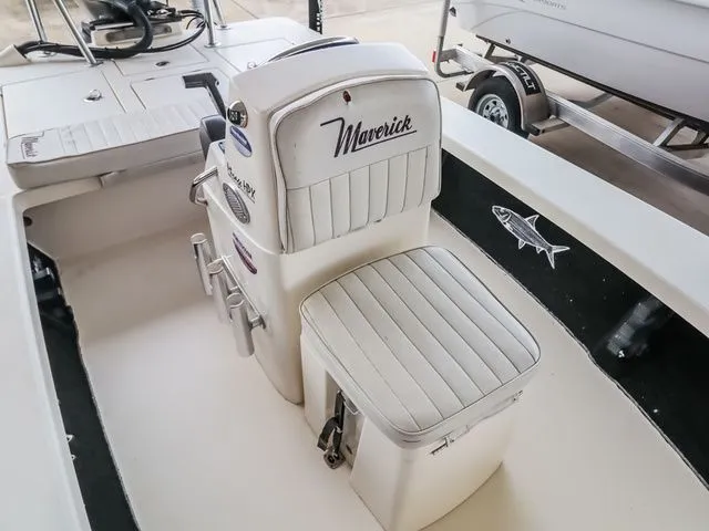 Slide: The Image of Maverick Mirage HPX 2015 - 17