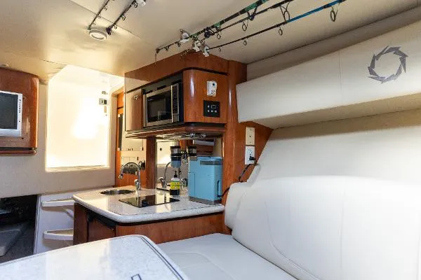 Slide: The Image of Fountain 33 Sportfish Cruiser 2009 - 8