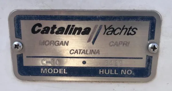Slide: The Image of Catalina 30 MkIII 1998 - 4