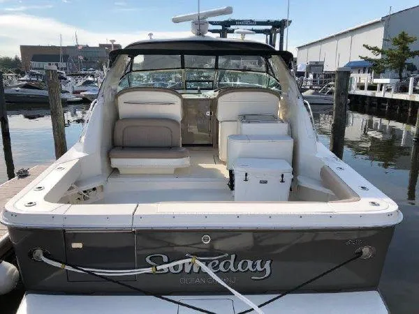 Slide: The Image of Sea Ray Amberjack 2001 - 2