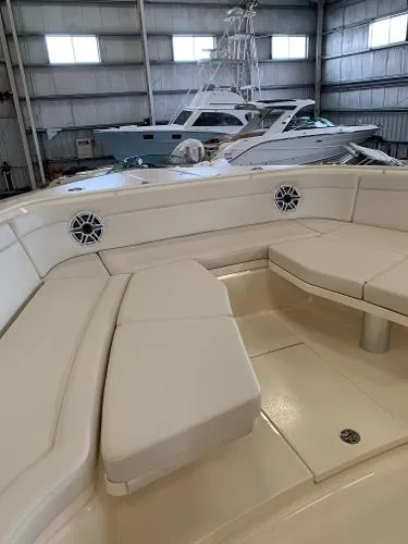 Slide: The Image of Scout 530 LXF 2021 - 6