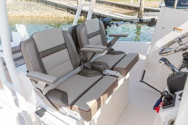 Slide: The Image of Solara S-250 CW 2023 - 8