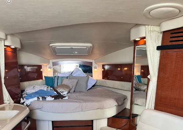 Slide: The Image of Sea Ray 340 Sundancer 2004 - 6