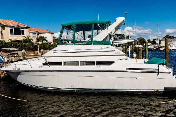 Slide: The Image of Carver Yachts 380 Santego 1995 - 1