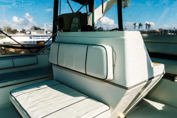 Slide: The Image of Carver Yachts 380 Santego 1995 - 4