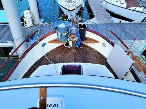 Slide: The Image of Marine Trader 38 Sundeck 1984 - 4