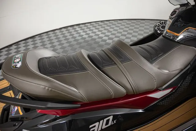 Slide: The Image of Kawasaki Ultra 310 2026 - 7