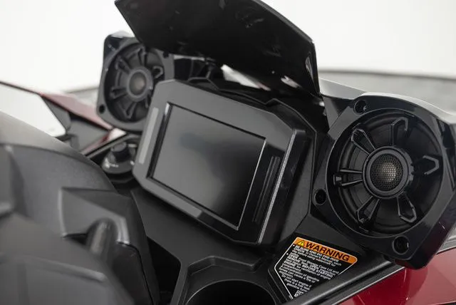 Slide: The Image of Kawasaki Ultra 310 2026 - 9