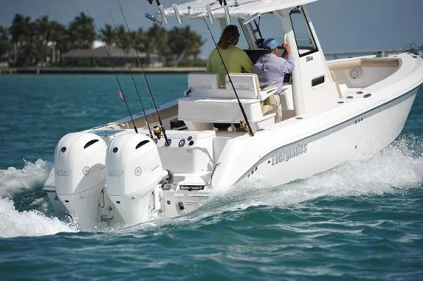 Slide: The Image of Everglades 255 Center Console 2014 - 6