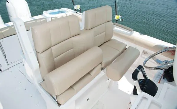 Slide: The Image of Everglades 255 Center Console 2014 - 9