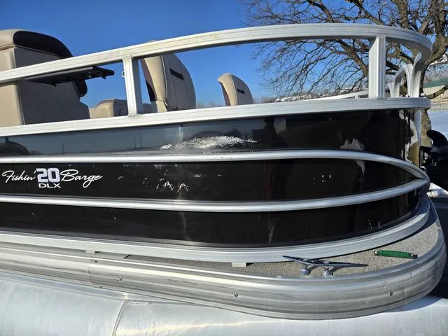 Slide: The Image of Sun Tracker Fishin' Barge 20 DLX 2018 - 13