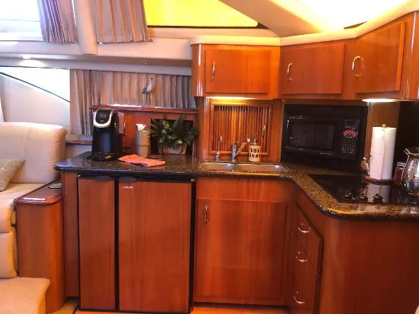 Slide: The Image of Carver Yachts 390 Motor Yacht 2005 - 7