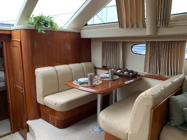 Slide: The Image of Carver Yachts 390 Motor Yacht 2005 - 8
