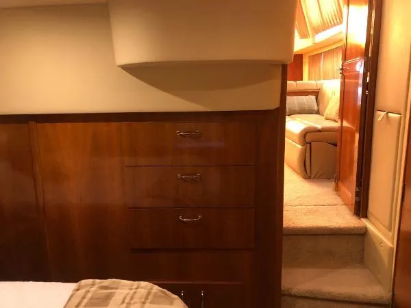 Slide: The Image of Carver Yachts 390 Motor Yacht 2005 - 9