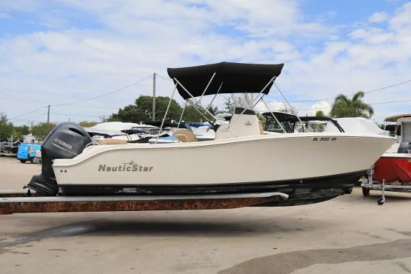 Slide: The Image of NauticStar 2102 Legacy 2020 - 2