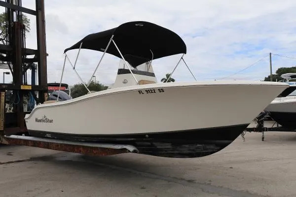 Slide: The Image of NauticStar 2102 Legacy 2020 - 3