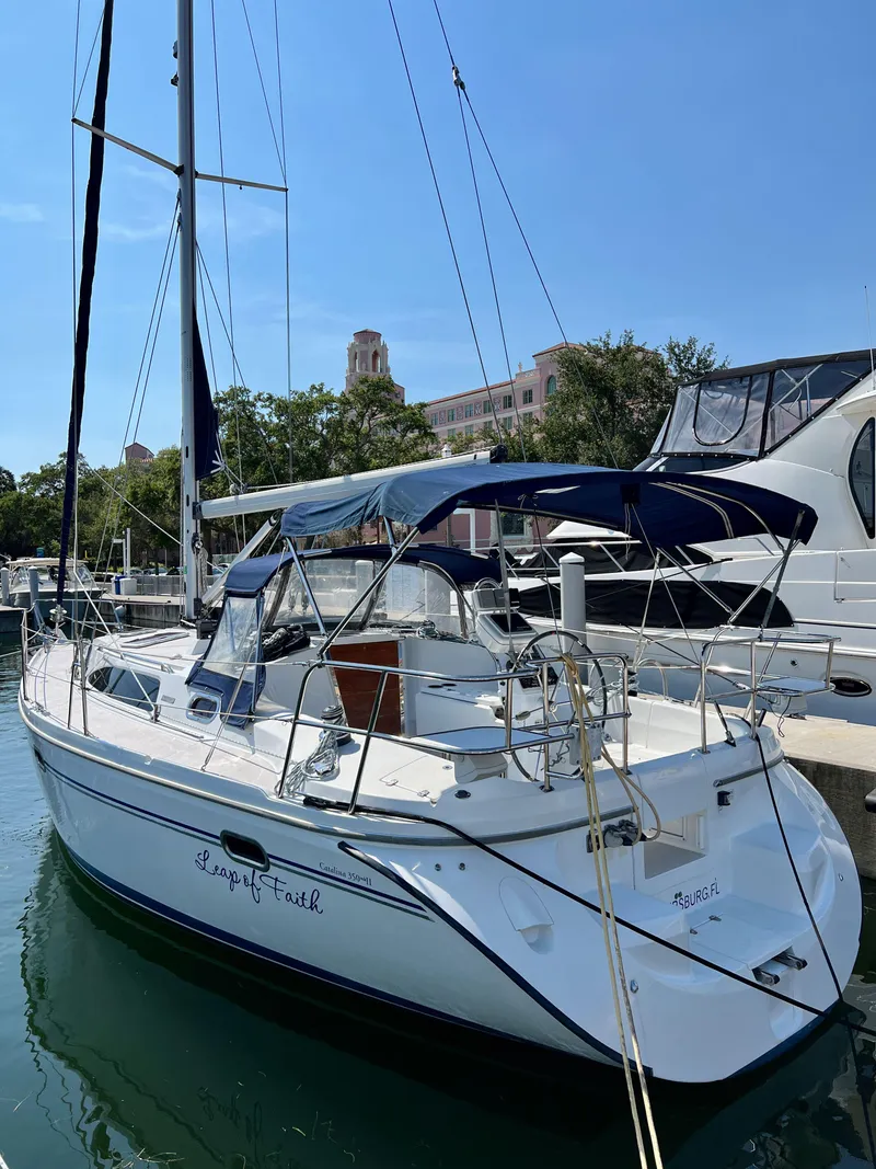 Slide: The Image of Catalina 350 MkII 2009 - 2