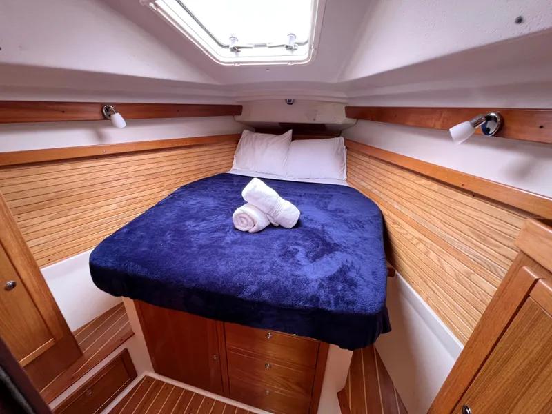 Slide: The Image of Catalina 350 MkII 2009 - 3