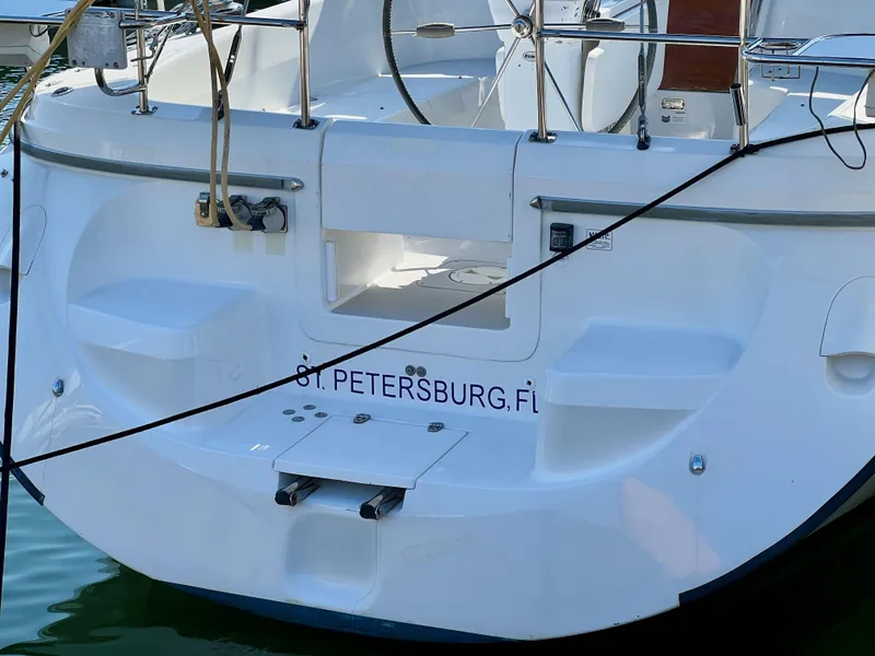 Slide: The Image of Catalina 350 MkII 2009 - 6