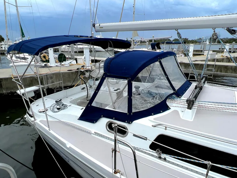 Slide: The Image of Catalina 350 MkII 2009 - 7