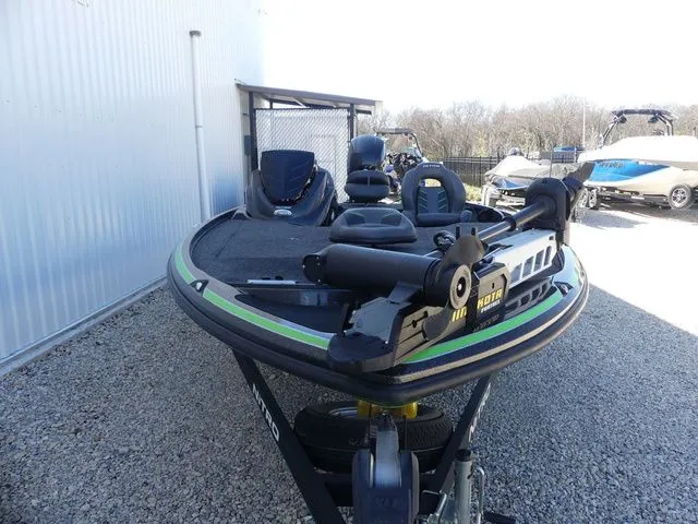 Slide: The Image of Nitro Z18 2019 - 8