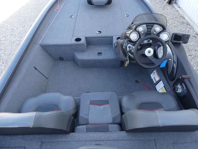 Slide: The Image of Tracker Pro Team 190 TX 2022 - 11