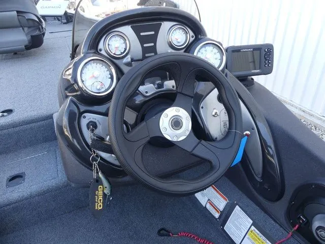 Slide: The Image of Tracker Pro Team 190 TX 2022 - 12