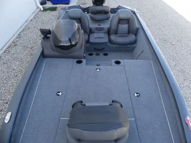 Slide: The Image of Tracker Pro Team 190 TX 2022 - 20