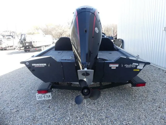 Slide: The Image of Tracker Pro Team 190 TX 2022 - 5