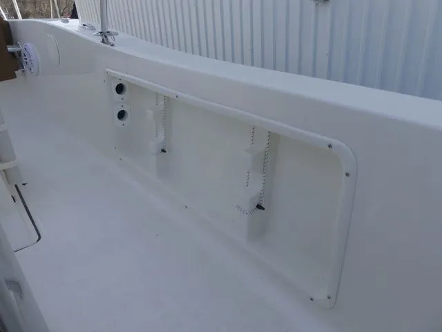 Slide: The Image of Pioneer 180 Islander 2026 - 21