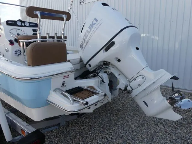 Slide: The Image of Pioneer 180 Islander 2026 - 4