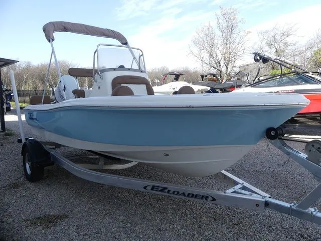 Slide: The Image of Pioneer 180 Islander 2026 - 8